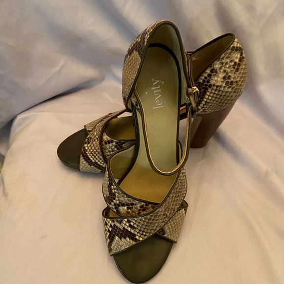 Levity leather upper brown snakeskin shoe size 81/2 - Picture 3 of 6